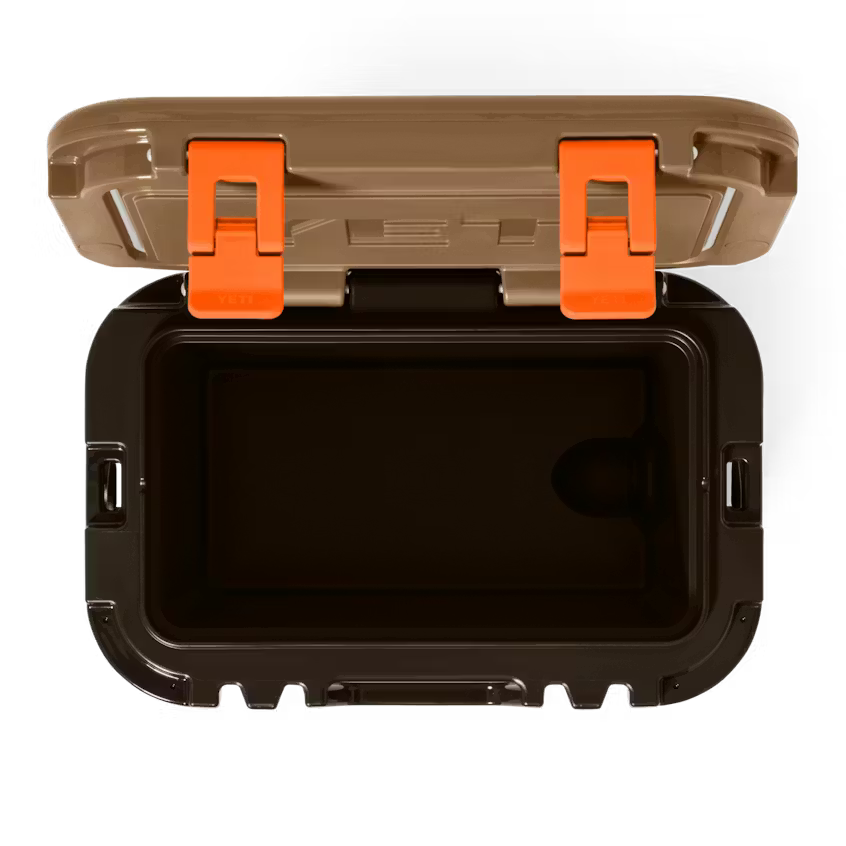 Yeti 15 Hard Cooler Wetlands Camo