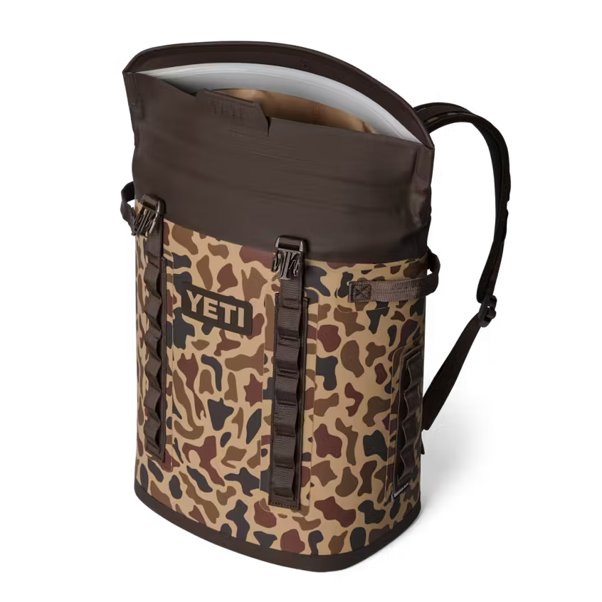 YETI Hopper M20 Backpack Soft Cooler Wetlands Camo