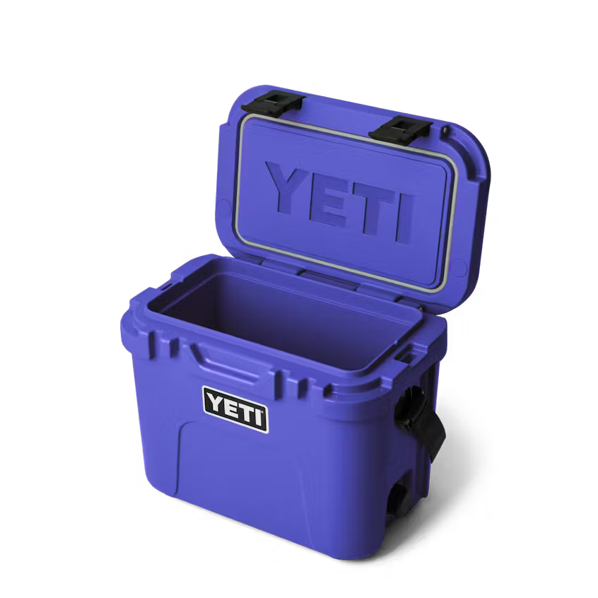 Yeti 15 Hard Cooler Ultramarine Violet