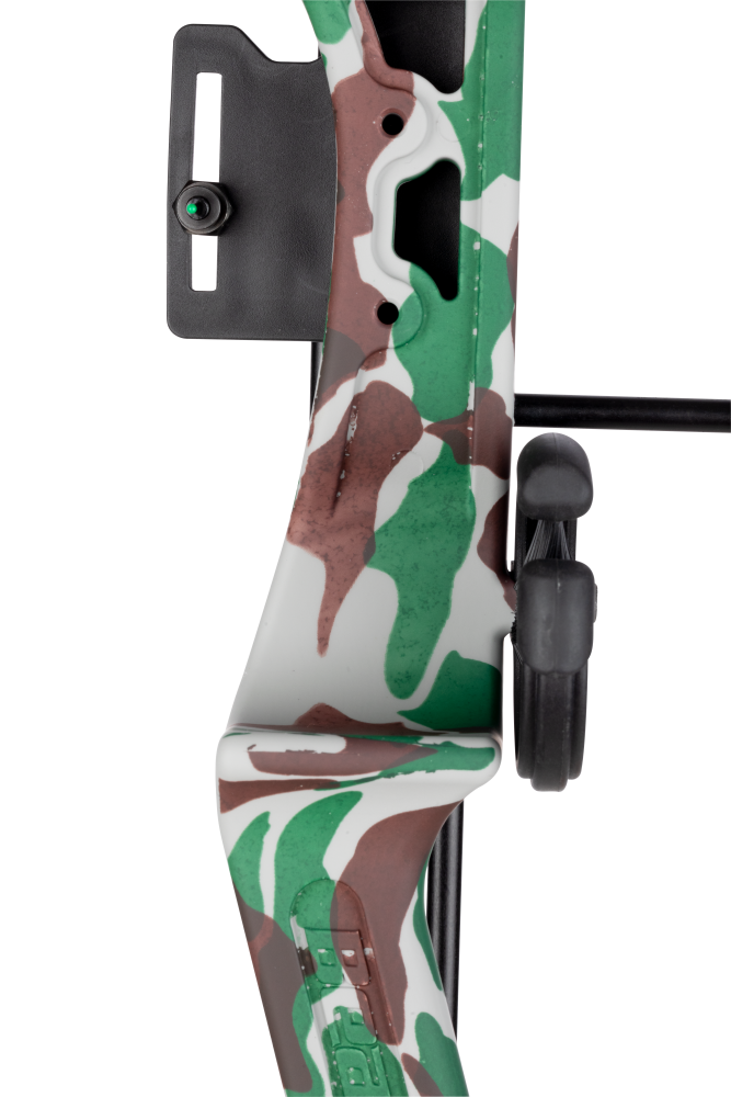 Bear Archery Brave Youth Bow - Camouflage / Right Hand / Continuous up to 25