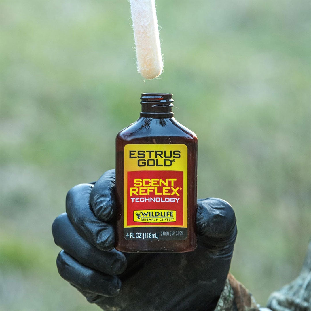 Wildlife Research Center Synthetic Golden Estrous Deer Lure 4 oz